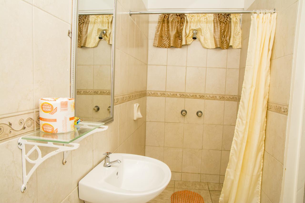 Windjammer International Cuisine & Comfort Inn Georgetown Eksteriør billede
